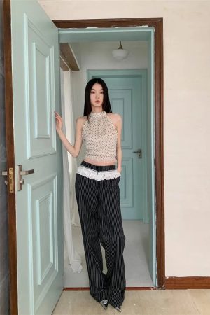 Quick Outfits, Modest Fashion Outfits Ideas Polka Dot Halter Top