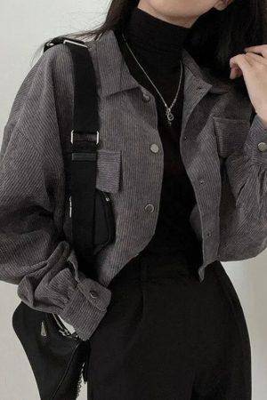 Quick Outfits, Modest Fashion Outfits Ideas Puff Sleeved Corduroy Crop Shirt