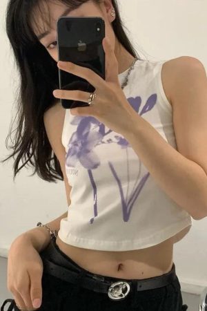 Quick Outfits, Modest Fashion Outfits Ideas Purple Flowers Tank Top