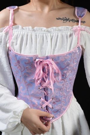 Quick Outfits, Modest Fashion Outfits Ideas Ribbon Detailed Corset Top