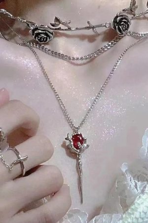 Quick Outfits, Modest Fashion Outfits Ideas Rose Shaped Stoned Necklace