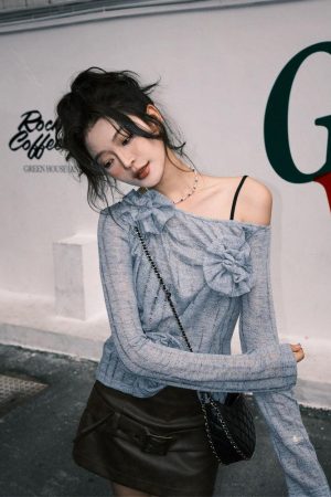 Quick Outfits, Modest Fashion Outfits Ideas Ruched Flower Top