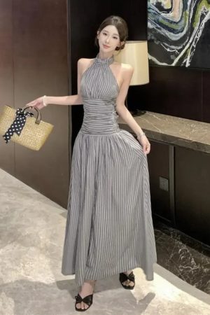 Quick Outfits, Modest Fashion Outfits Ideas Ruched Halter Midi Dress