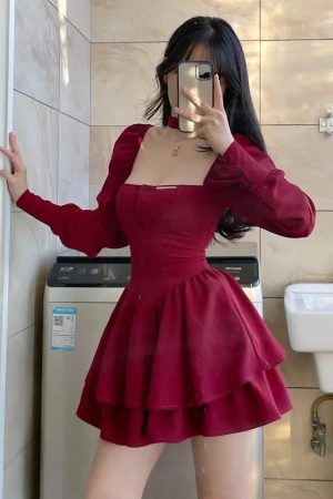 Quick Outfits, Modest Fashion Outfits Ideas Ruffled Layered Corset Mini Dress