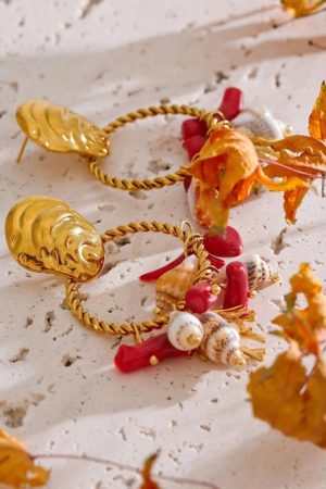 Quick Outfits, Modest Fashion Outfits Ideas Seashell Beaded Hoop Earrings