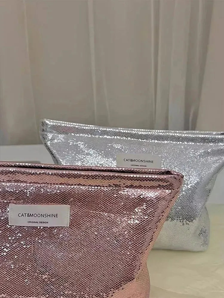 Quick Outfits, Modest Fashion Outfits Ideas Shiny Metallic Makeup Bag Quick Outfits, Modest Fashion Outfits Ideas Shiny Metallic Makeup Bag