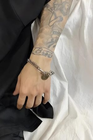 Quick Outfits, Modest Fashion Outfits Ideas Silver Chain Bracelet