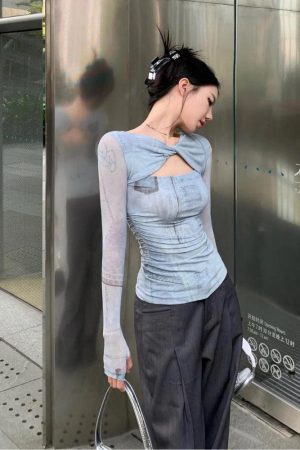 Quick Outfits, Modest Fashion Outfits Ideas Sky Cut Out Ruched Top