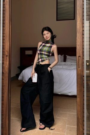 Quick Outfits, Modest Fashion Outfits Ideas Sleeveless Plaid Top