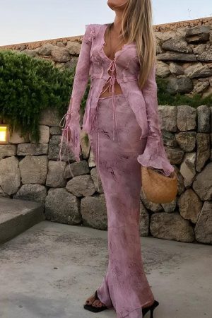 Quick Outfits, Modest Fashion Outfits Ideas Snakeskin Blouse & Maxi Skirt Two Piece Set