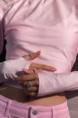 Quick Outfits, Modest Fashion Outfits Ideas Soft Girl Candy Pink Metallic Top