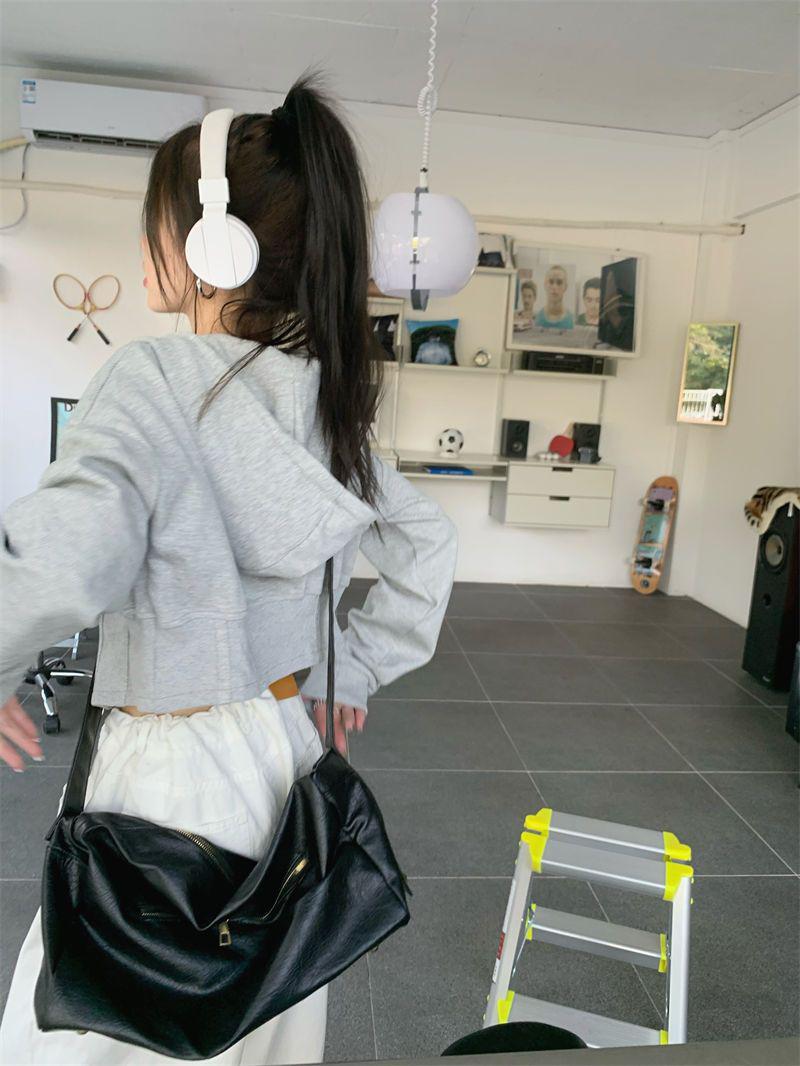 Quick Outfits, Modest Fashion Outfits Ideas Soft Girl Cropped Hoodie Quick Outfits, Modest Fashion Outfits Ideas Soft Girl Cropped Hoodie