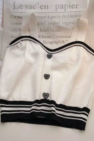 Quick Outfits, Modest Fashion Outfits Ideas Soft Girl Heart Buttoned Knitted Crop Top