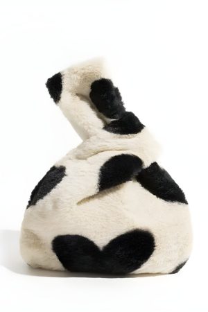 Quick Outfits, Modest Fashion Outfits Ideas Soft Girl Heart Fluffy Wrist Bag