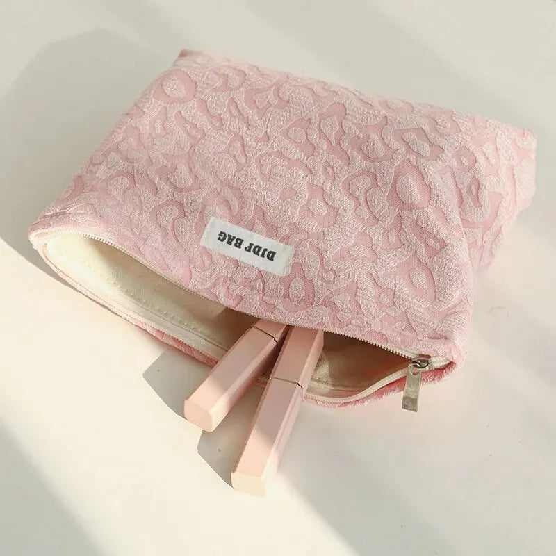 Quick Outfits, Modest Fashion Outfits Ideas Soft Girl Pink Leopard Makeup Bag Quick Outfits, Modest Fashion Outfits Ideas Soft Girl Pink Leopard Makeup Bag