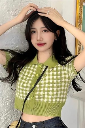 Quick Outfits, Modest Fashion Outfits Ideas Soft Girl Plaid Crop Cardigan