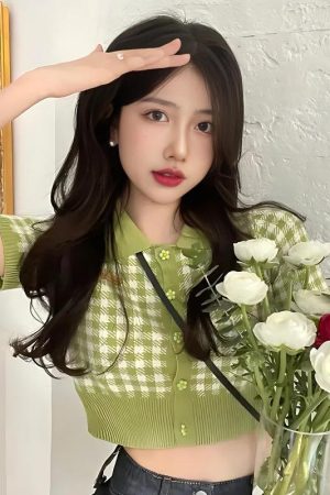 Quick Outfits, Modest Fashion Outfits Ideas Soft Girl Plaid Crop Cardigan