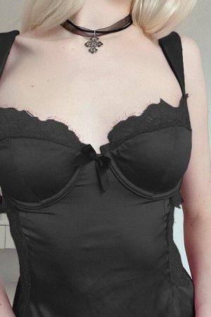 Quick Outfits, Modest Fashion Outfits Ideas Square Neck Lace Mini Dress