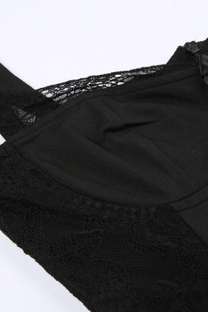 Quick Outfits, Modest Fashion Outfits Ideas Square Neck Lace Mini Dress