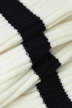 Quick Outfits, Modest Fashion Outfits Ideas Striped Knitted Crop Top