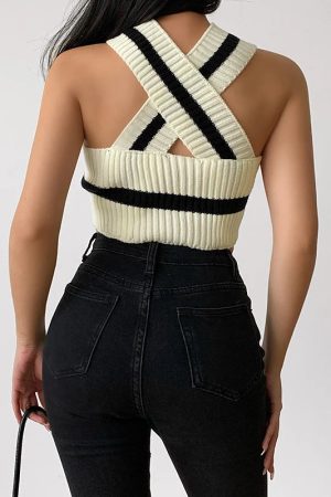 Quick Outfits, Modest Fashion Outfits Ideas Striped Knitted Crop Top