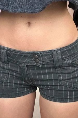 Quick Outfits, Modest Fashion Outfits Ideas Striped Micro Shorts