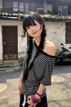 Quick Outfits, Modest Fashion Outfits Ideas Striped One Shoulder Tee