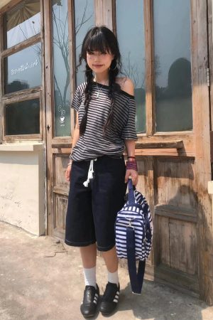 Quick Outfits, Modest Fashion Outfits Ideas Striped One Shoulder Tee