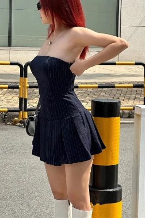 Quick Outfits, Modest Fashion Outfits Ideas Striped Strapless Mini Dress