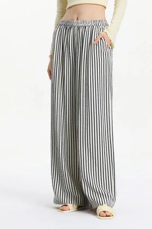 Quick Outfits, Modest Fashion Outfits Ideas Striped Wide Leg Pants