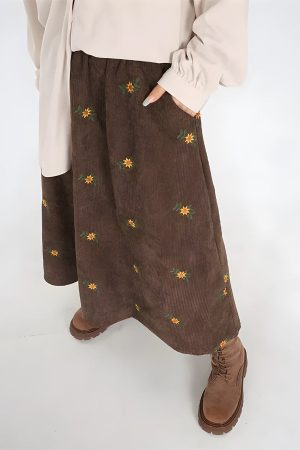 Quick Outfits, Modest Fashion Outfits Ideas Sunflower Embroidered Corduroy Maxi Skirt