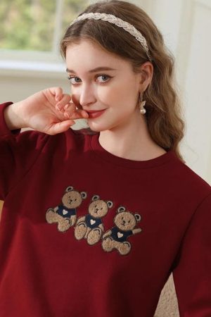 Quick Outfits, Modest Fashion Outfits Ideas Teddy Bears Embroidered Sweatshirt