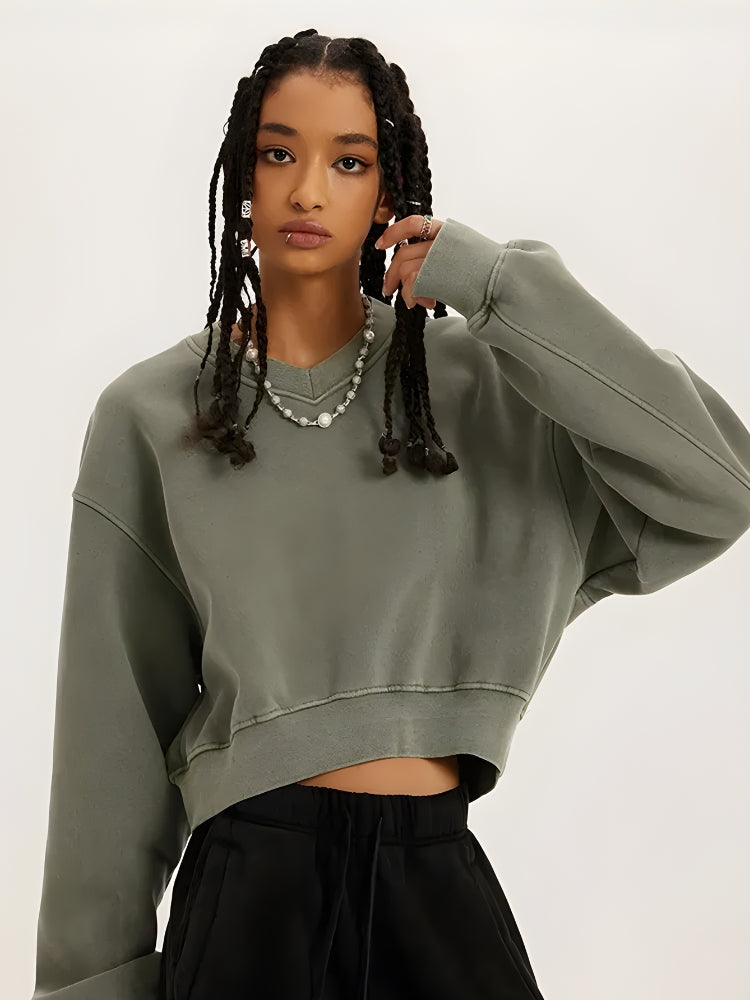 Quick Outfits, Modest Fashion Outfits Ideas V-Neck Drop Shoulder Cropped Sweatshirt Quick Outfits, Modest Fashion Outfits Ideas V-Neck Drop Shoulder Cropped Sweatshirt