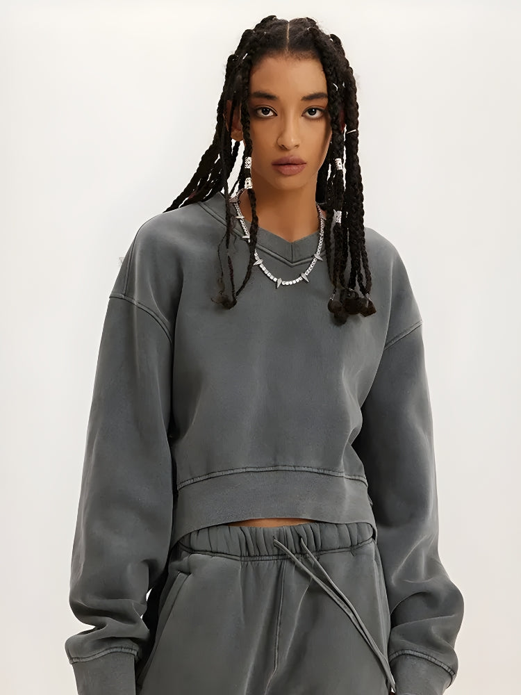 Quick Outfits, Modest Fashion Outfits Ideas V-Neck Drop Shoulder Cropped Sweatshirt Quick Outfits, Modest Fashion Outfits Ideas V-Neck Drop Shoulder Cropped Sweatshirt