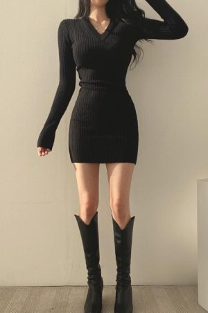 Quick Outfits, Modest Fashion Outfits Ideas V-neck Knitted Mini Dress