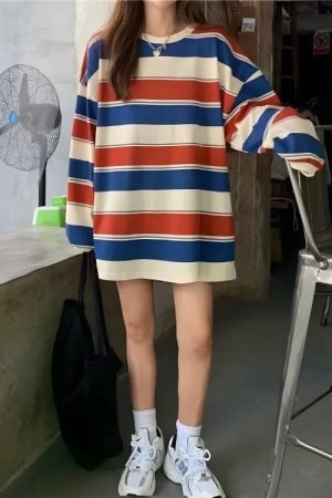 Quick Outfits, Modest Fashion Outfits Ideas Vintage Casual Striped Sweatshirt