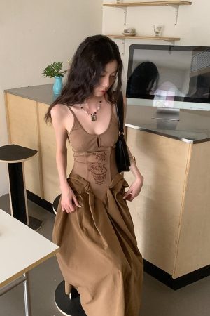 Quick Outfits, Modest Fashion Outfits Ideas Vintage Corset Maxi Dress