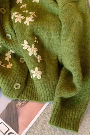 Quick Outfits, Modest Fashion Outfits Ideas Vintage Daisy Embroidered Knitted Cardigan