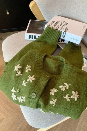 Quick Outfits, Modest Fashion Outfits Ideas Vintage Daisy Embroidered Knitted Cardigan