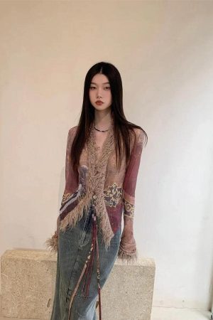 Quick Outfits, Modest Fashion Outfits Ideas Vintage Faux Fur Detailed Lace Up Top