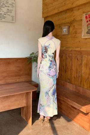 Quick Outfits, Modest Fashion Outfits Ideas Vintage Floral Cut Out Maxi Dress