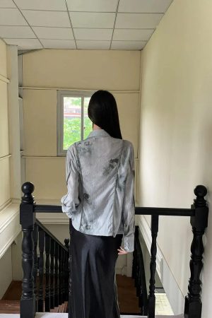 Quick Outfits, Modest Fashion Outfits Ideas Vintage Floral Saddle Buckle Shirt