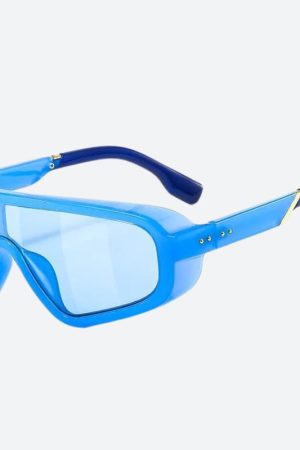 Quick Outfits, Modest Fashion Outfits Ideas Vintage Mask Shaped Goggles