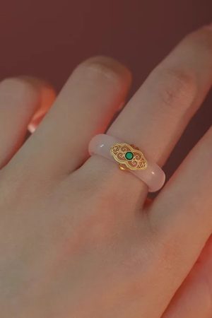 Quick Outfits, Modest Fashion Outfits Ideas Vintage Motif Ring