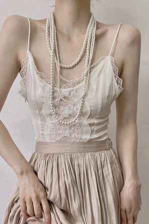 Quick Outfits, Modest Fashion Outfits Ideas Vintage Ruffled Bodysuit