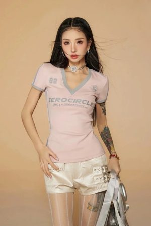 Quick Outfits, Modest Fashion Outfits Ideas Vintage Striped V Neck Jersey Top