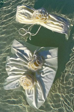 Quick Outfits, Modest Fashion Outfits Ideas White Rose Three Piece Bikini Set