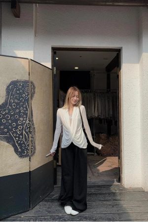 Quick Outfits, Modest Fashion Outfits Ideas Wrap Lace Blouse