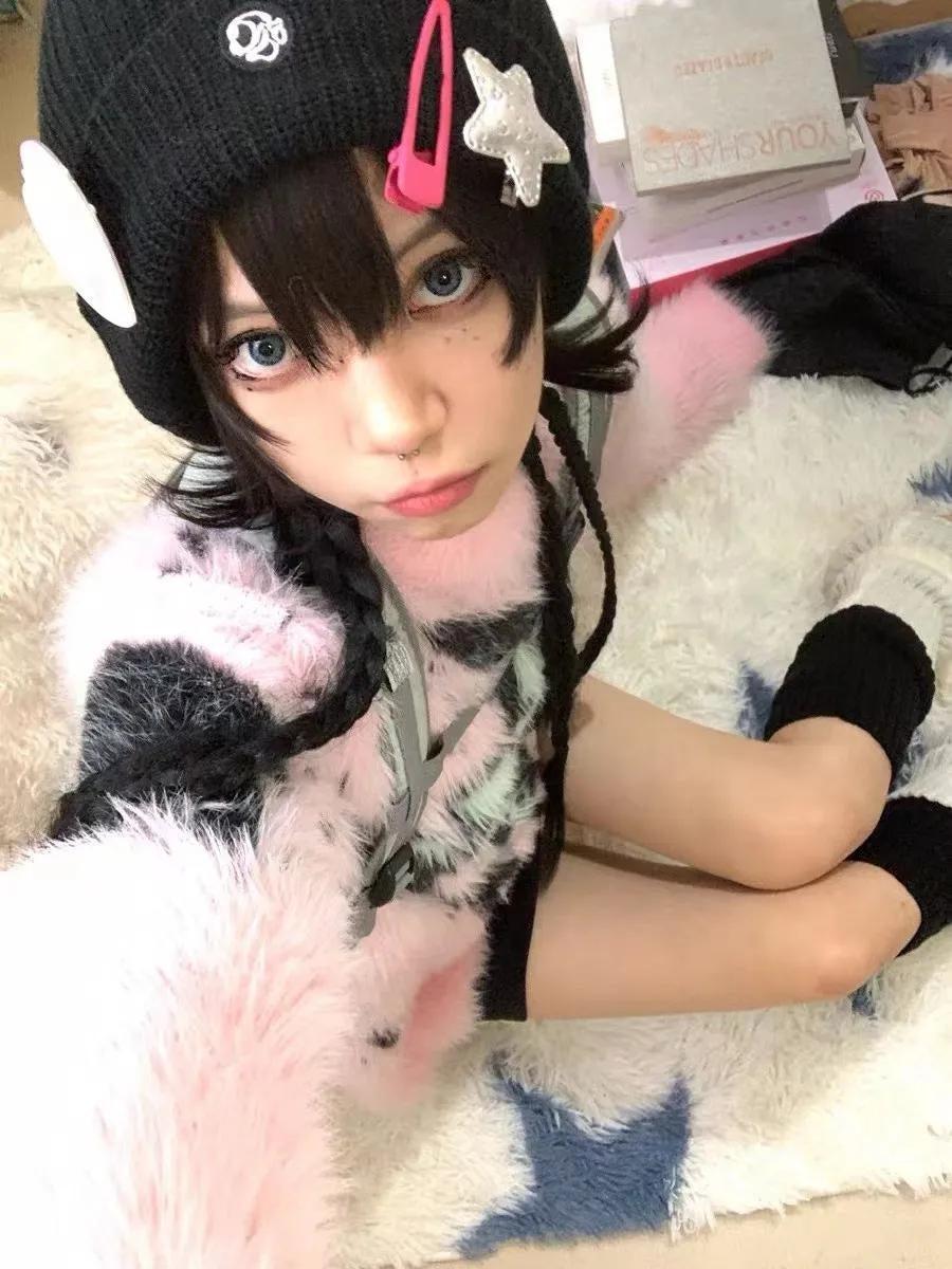 Quick Outfits, Modest Fashion Outfits Ideas Y2K Aesthetic Fuzzy Sweater Quick Outfits, Modest Fashion Outfits Ideas Y2K Aesthetic Fuzzy Sweater