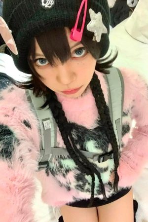 Quick Outfits, Modest Fashion Outfits Ideas Y2K Aesthetic Fuzzy Sweater